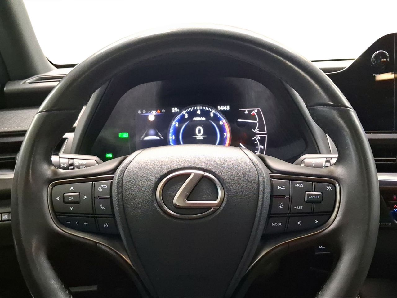 Lexus UX 2.0 250h Business City  - Foto 14