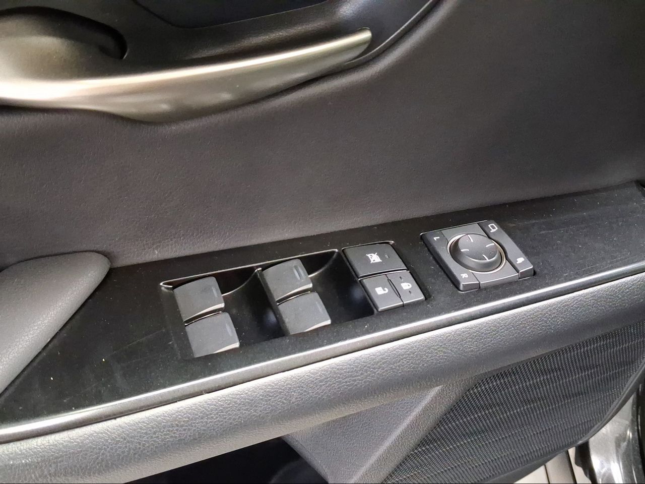 Lexus UX 2.0 250h Business City  - Foto 19