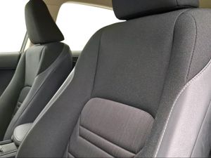Lexus NX 2.5 300h Business Navigation 2WD  - Foto 16