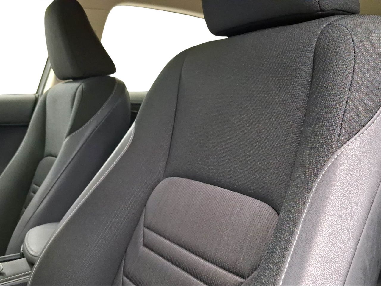 Lexus NX 2.5 300h Business Navigation 2WD  - Foto 16