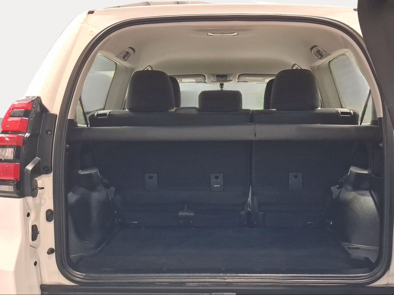 Toyota Land Cruiser 2.8 D-4D GX  - Foto 11
