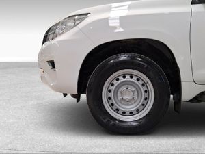 Toyota Land Cruiser 2.8 D-4D GX  - Foto 17