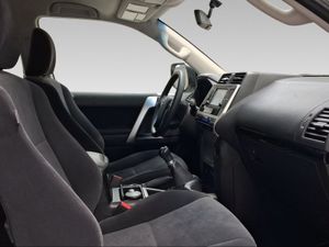 Toyota Land Cruiser 2.8 D-4D GX  - Foto 7