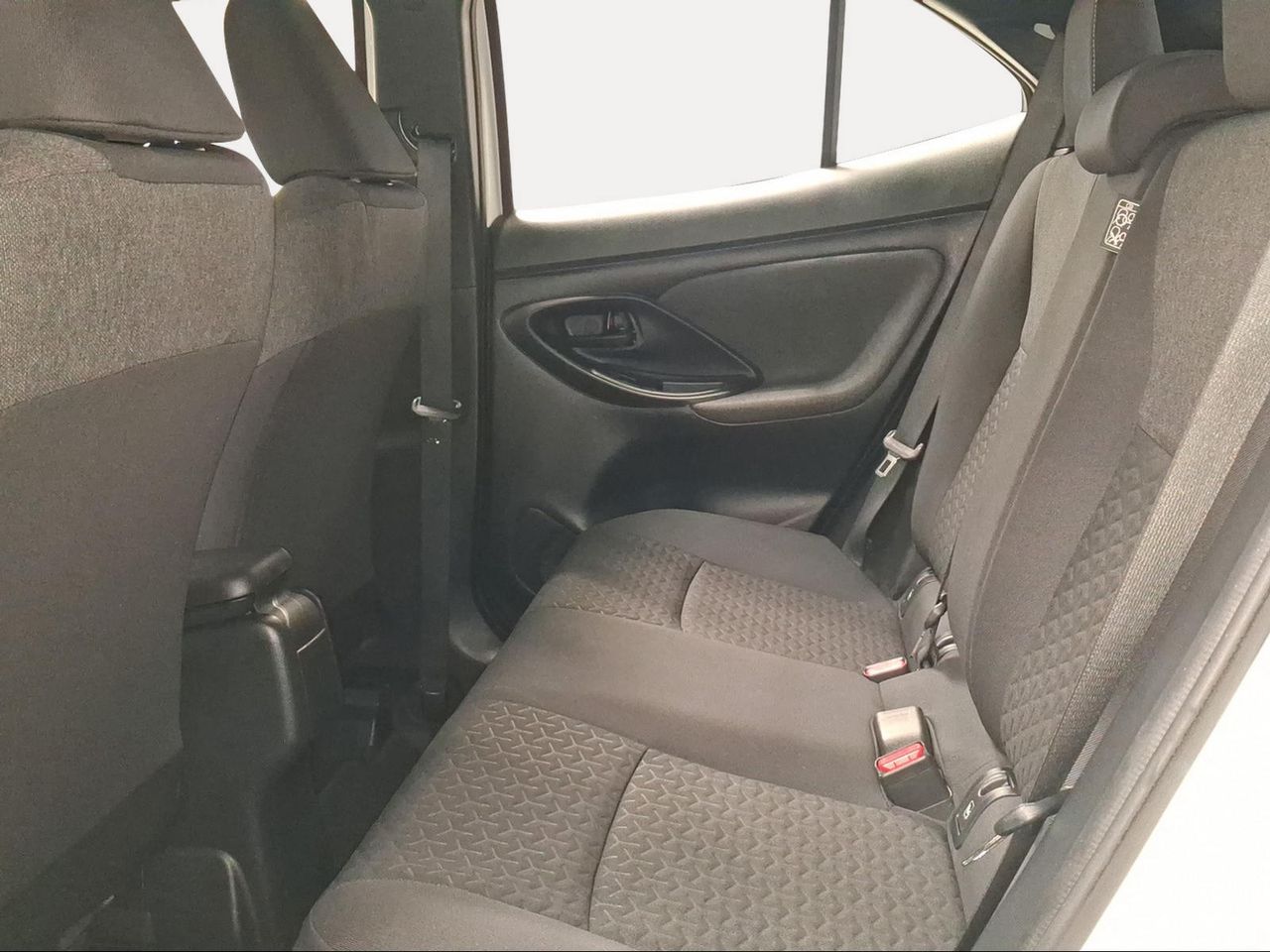 Toyota Yaris Cross 1.5 120H Active Tech Pack Confort  - Foto 12