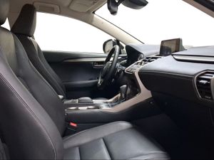 Lexus NX 2.5 300h Premium 2WD  - Foto 7
