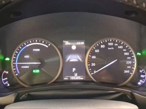 Lexus NX 2.5 300h Premium 2WD  - Foto 12