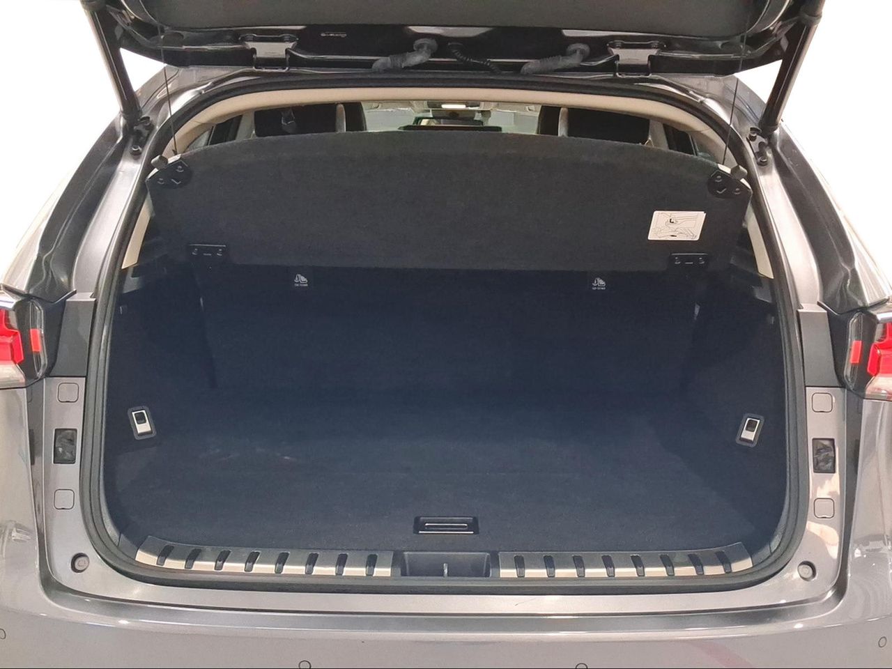 Lexus NX 2.5 300h Premium 2WD  - Foto 10