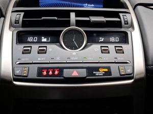 Lexus NX 2.5 300h Premium 2WD  - Foto 15