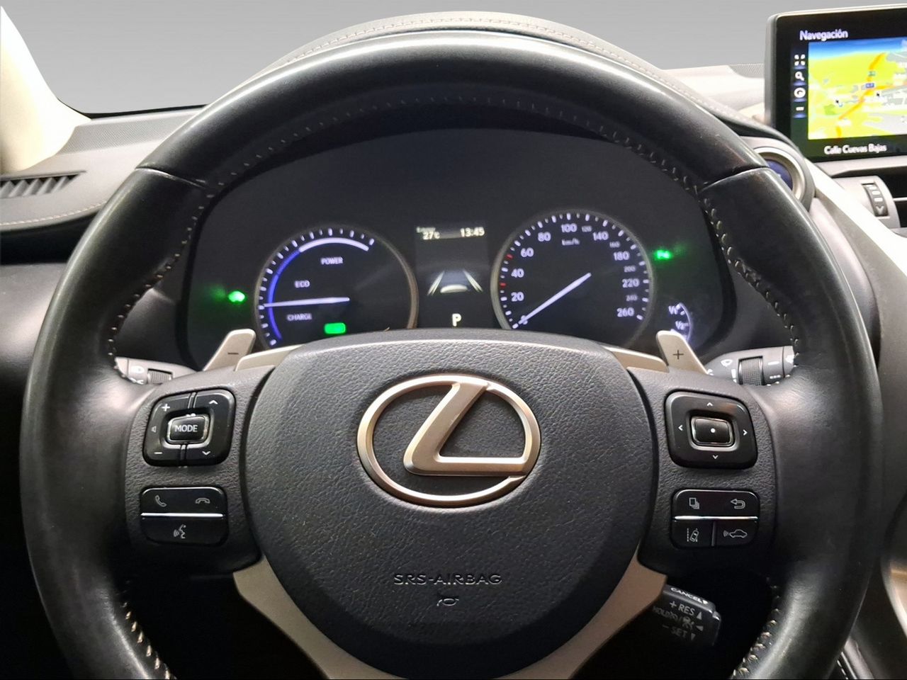 Lexus NX 2.5 300h Executive Kick Power+Navig  - Foto 14