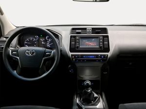Toyota Land Cruiser 2.8 D-4D GX  - Foto 9