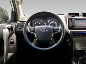 Toyota Land Cruiser 2.8 D-4D GX  - Foto 10