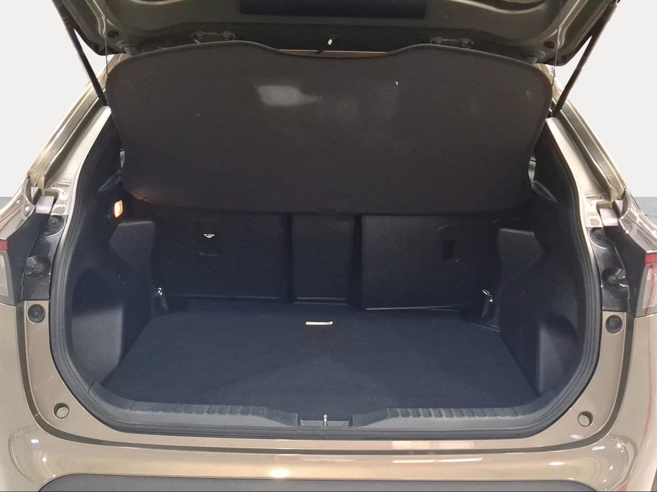 Toyota Yaris Cross 1.5 120H Adventure AWD-i  - Foto 11