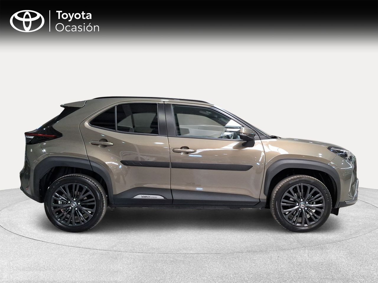 Toyota Yaris Cross 1.5 120H Adventure AWD-i  - Foto 18