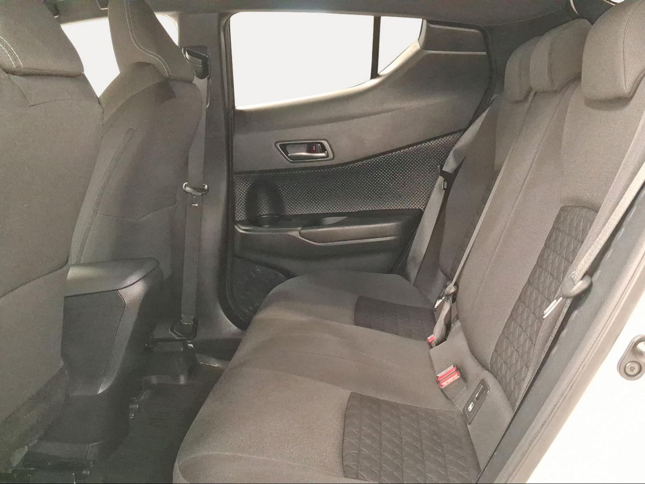 Toyota C-HR 1.8 125H Advance  - Foto 12