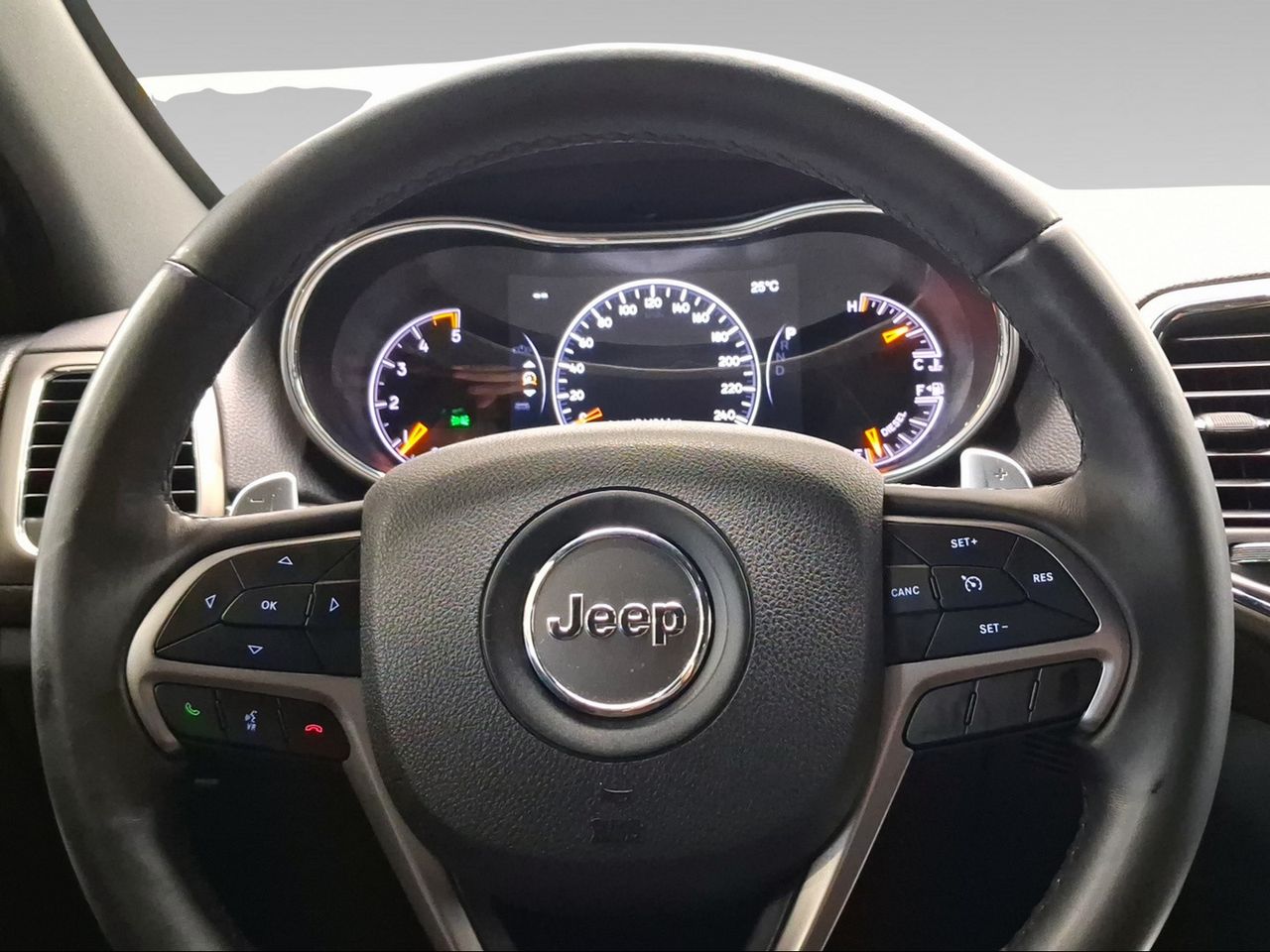 Jeep Grand Cherokee 3.0 V6 Mjet 184kW (250CV) E6D Laredo  - Foto 15