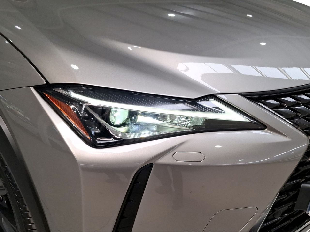 Lexus UX 2.0 250h Business  - Foto 19