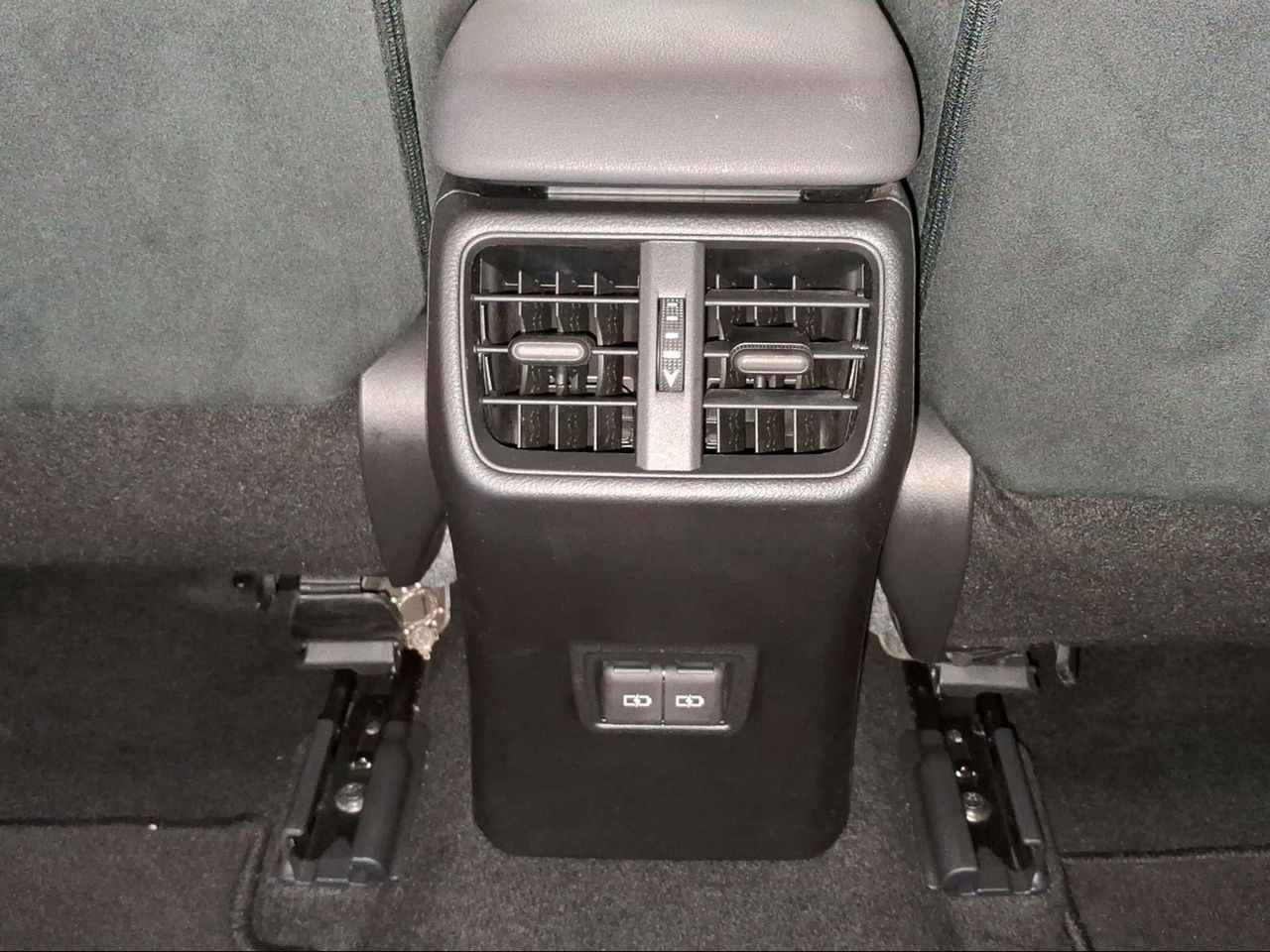 Lexus UX 2.0 250h Business  - Foto 18