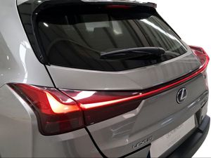 Lexus UX 2.0 250h Business  - Foto 20