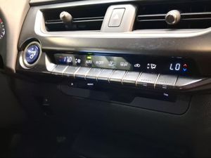 Lexus UX 2.0 250h Premium  - Foto 20