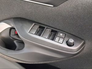 Toyota Yaris 1.5 120H Active Tech  - Foto 22