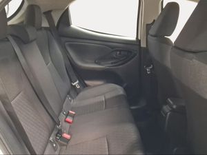 Toyota Yaris 1.5 120H Active Tech  - Foto 8