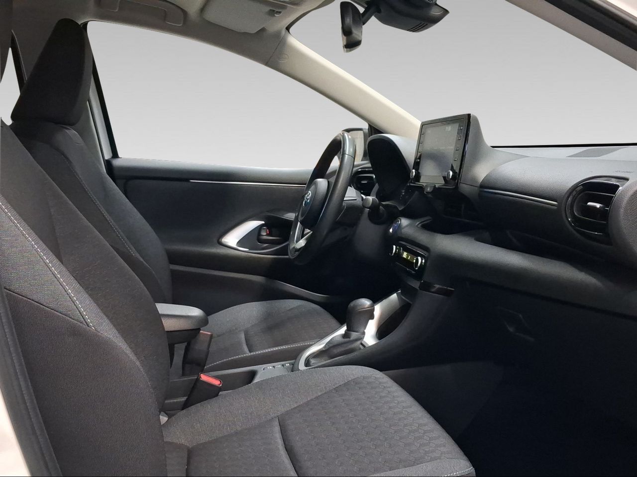 Toyota Yaris 1.5 120H Active Tech  - Foto 7