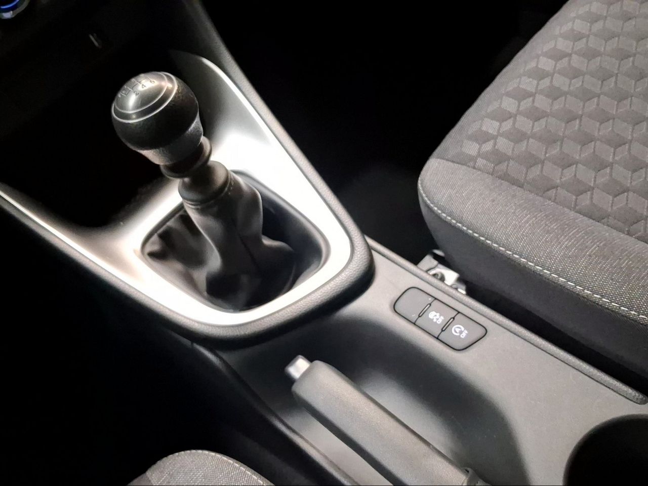 Toyota Yaris 1.5 125 S-Edition  - Foto 24