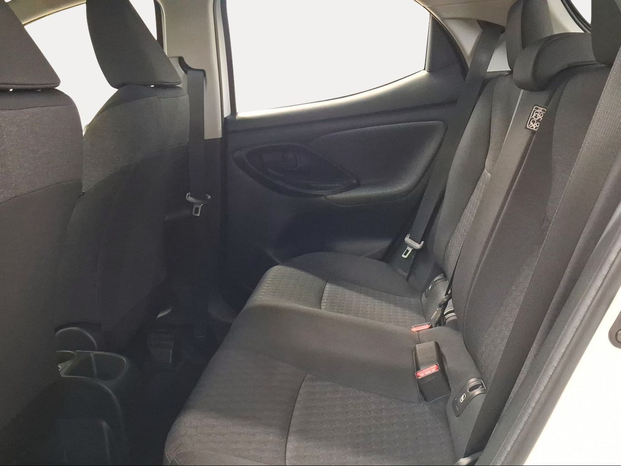 Toyota Yaris 1.5 125 S-Edition  - Foto 12