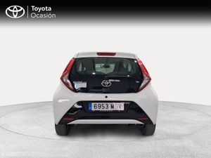 Toyota Aygo 1.0 70 x-play  - Foto 5