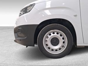 Toyota Proace City VAN GX PLUS L1 1.5D 100CV 6TM 1000KG  - Foto 17