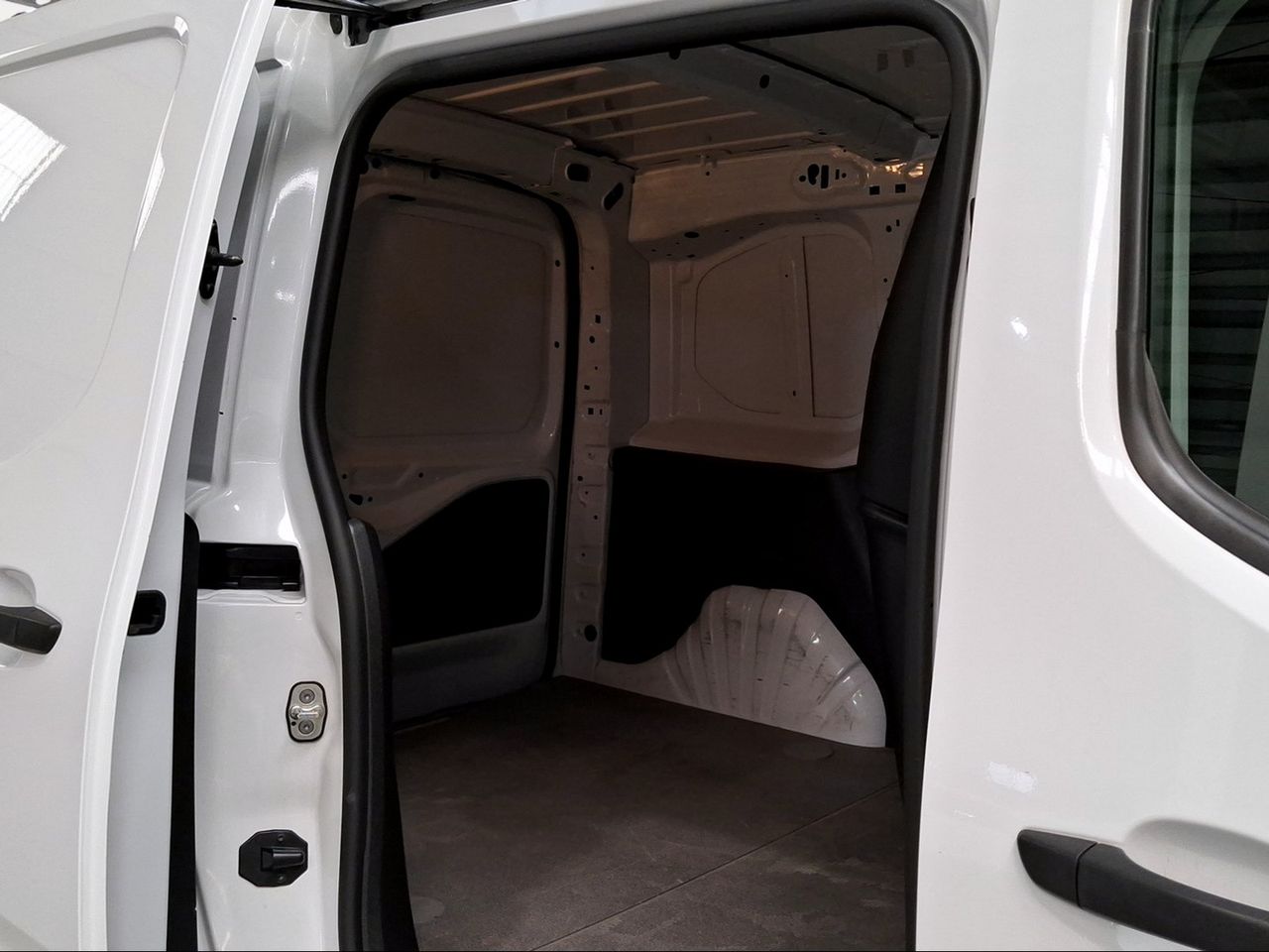 Toyota Proace City VAN GX PLUS L1 1.5D 100CV 6TM 1000KG  - Foto 12