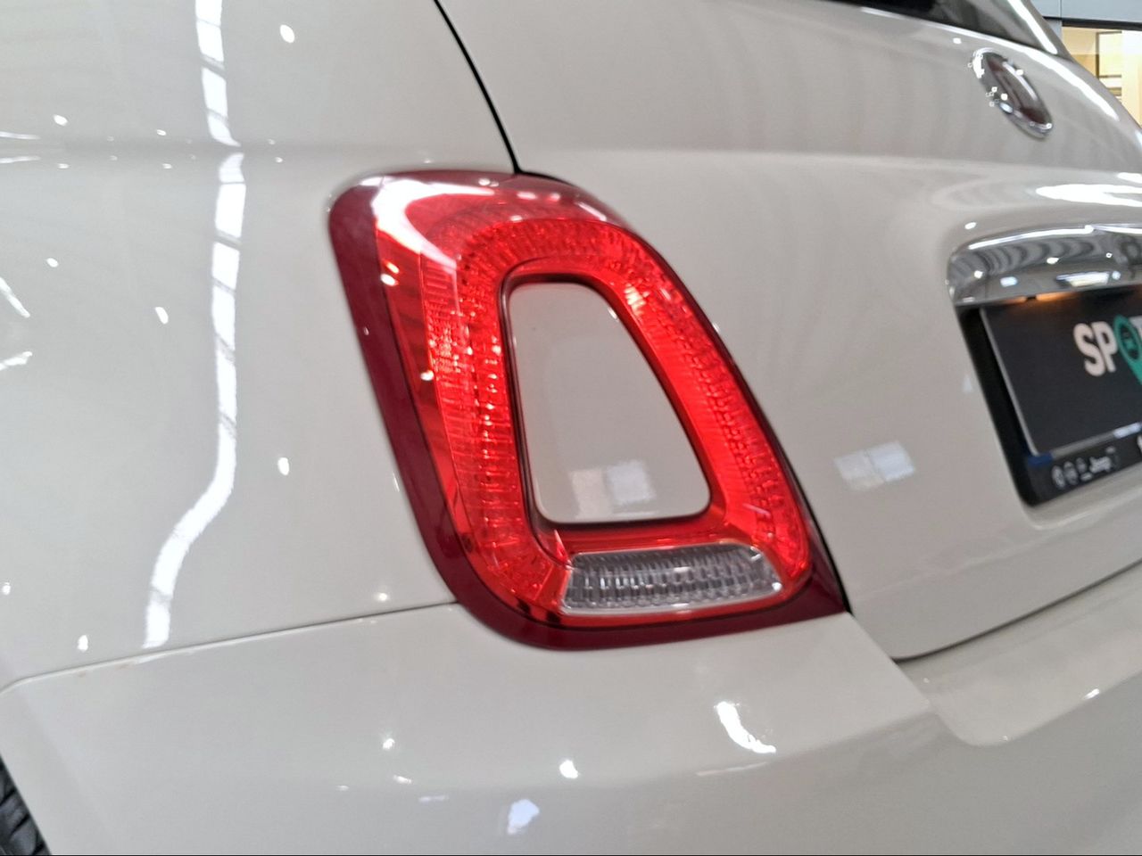 Fiat 500 Cult 1.0 Hybrid 51KW (70 CV)  - Foto 22