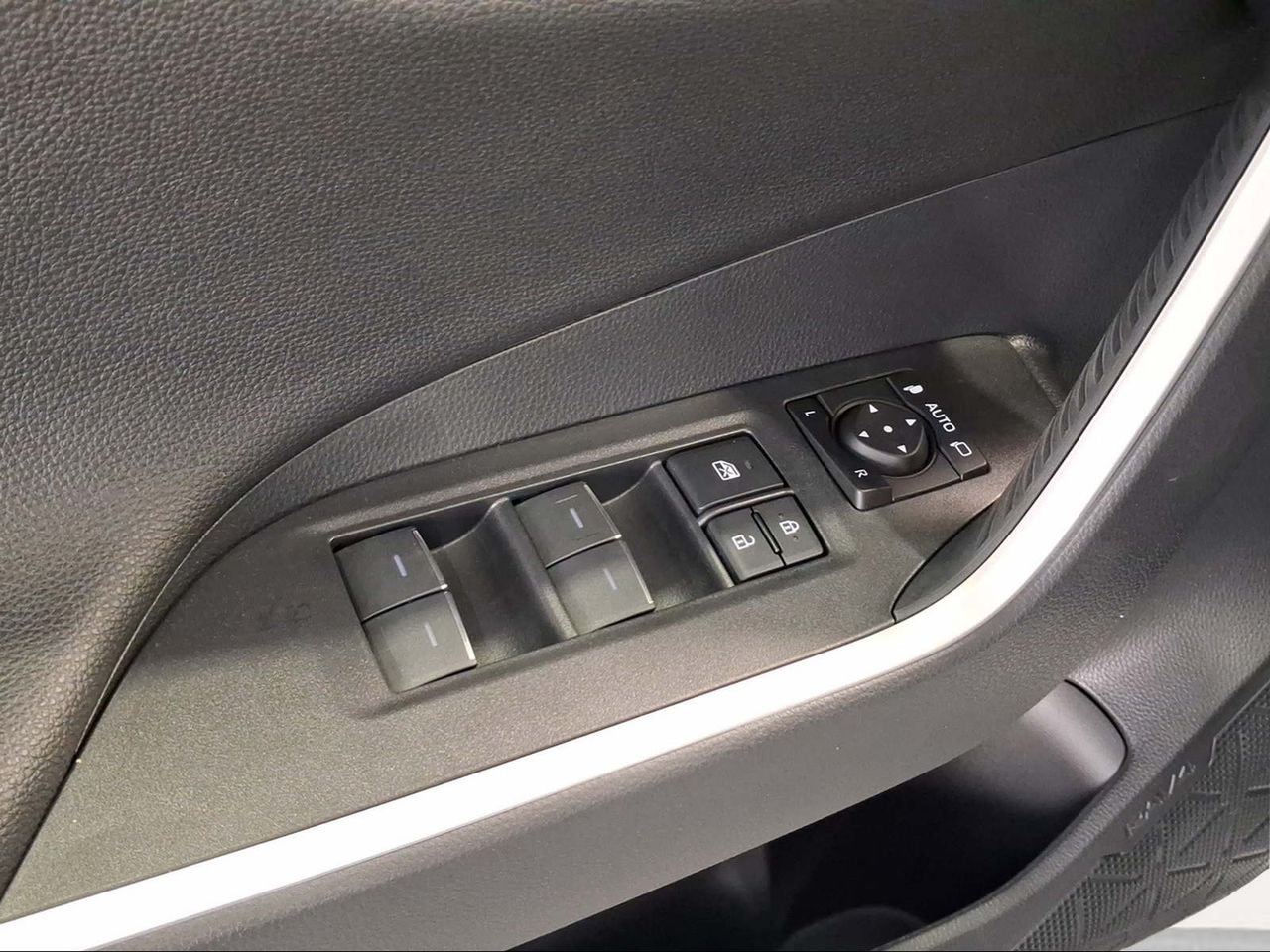 Toyota Rav4 220H e-CVT 4x2 Style  - Foto 23