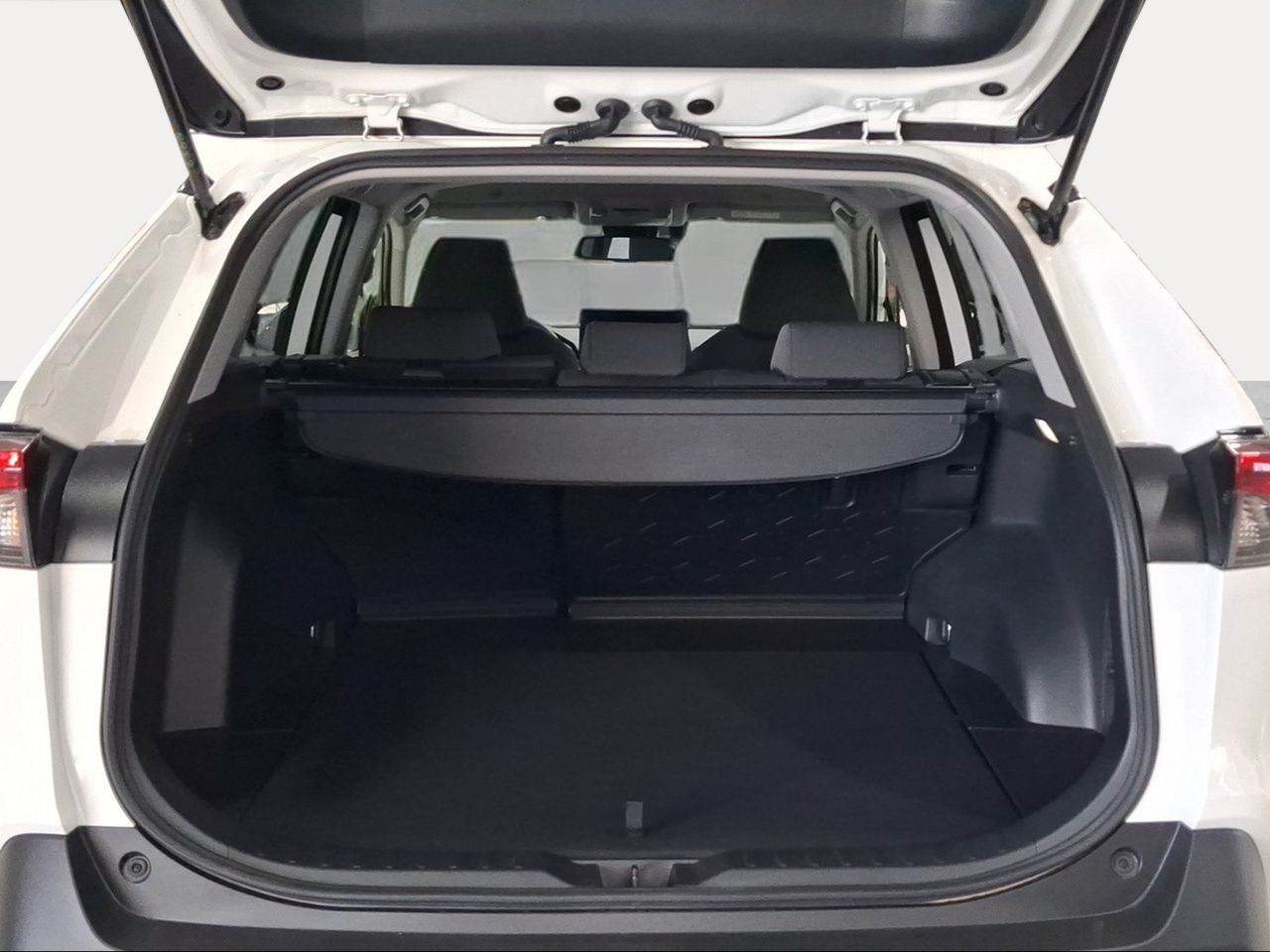 Toyota Rav4 220H e-CVT 4x4 Advance  - Foto 11