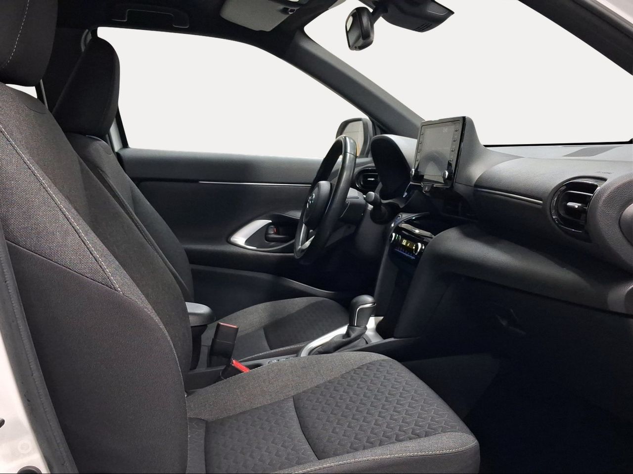 Toyota Yaris Cross 1.5 120H Active Tech  - Foto 7