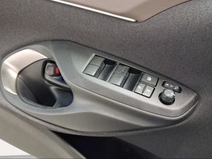 Toyota Yaris Cross 1.5 120H Style  - Foto 25