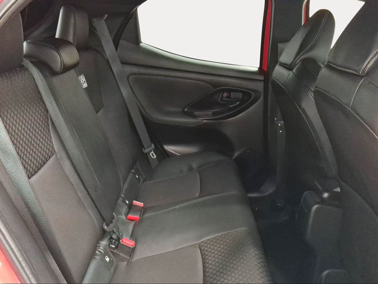 Toyota Yaris 1.5 120H Style Plus  - Foto 8