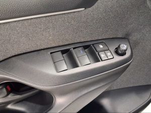 Toyota Yaris 1.5 120H Active Tech  - Foto 23