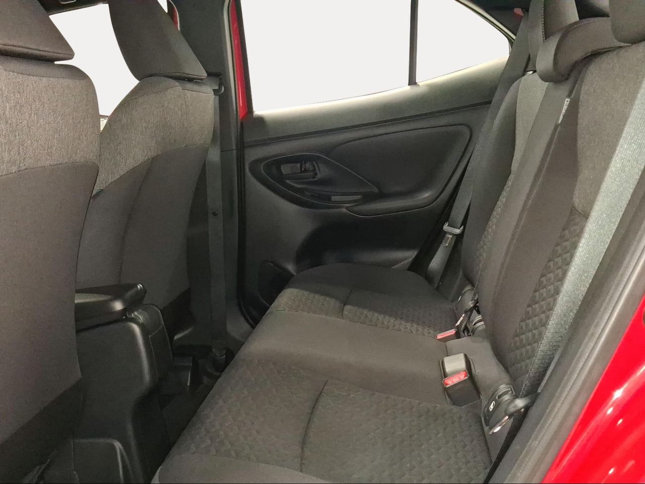 Toyota Yaris Cross 1.5 120H Active Tech Pack Confort  - Foto 12