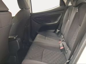 Toyota Yaris 1.5 120H Active Plus  - Foto 12