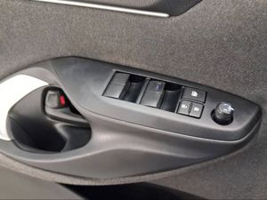 Toyota Yaris 1.5 125 S-Edition  - Foto 22