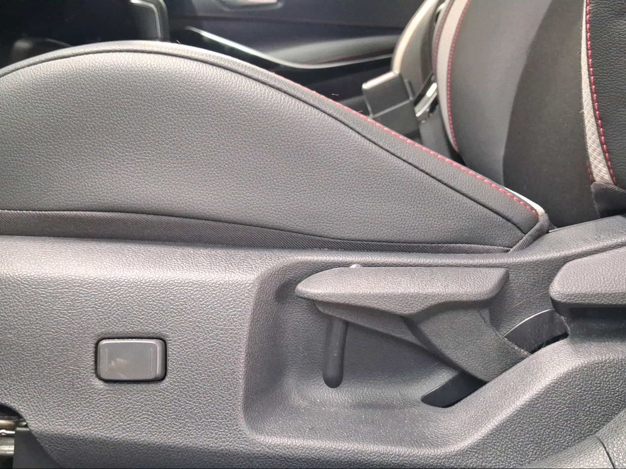 Toyota Corolla 200H GR-Sport Premium  - Foto 27