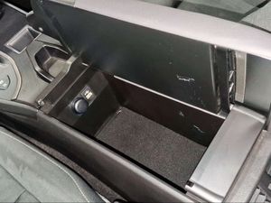 Lexus UX 2.0 250h Business  - Foto 19