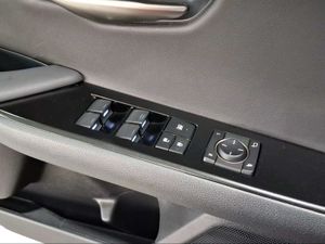 Lexus UX 2.0 250h Business  - Foto 17