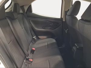 Toyota Yaris 1.5 120H Active Tech  - Foto 8