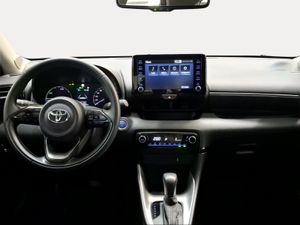 Toyota Yaris 1.5 120H Active Tech  - Foto 9