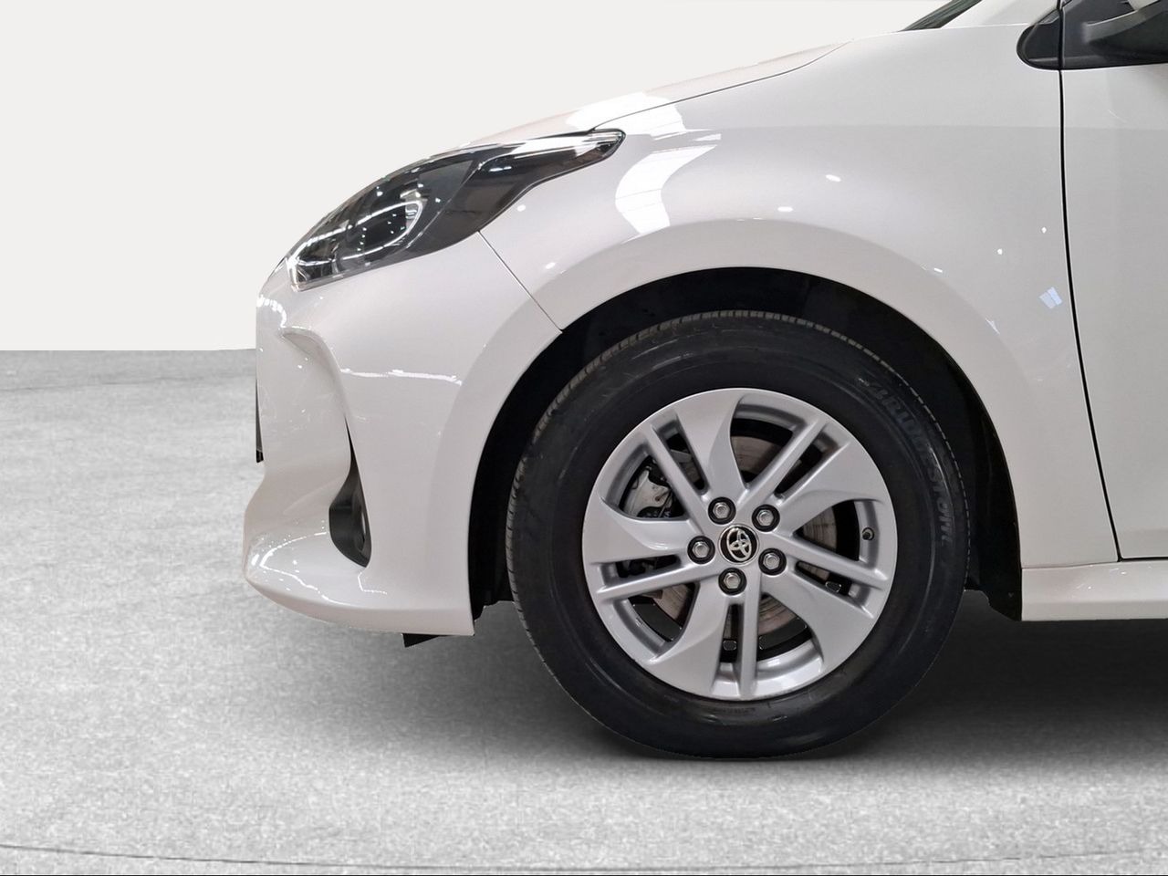 Toyota Yaris 1.5 120H Active Tech  - Foto 17