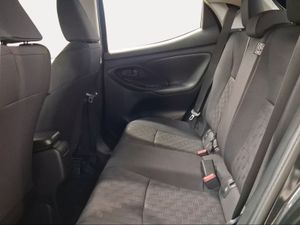 Toyota Yaris 1.5 120H Active Plus  - Foto 12