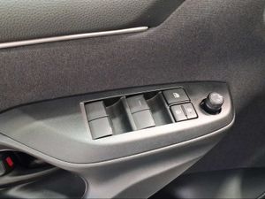 Toyota Yaris 1.5 120H Active Plus  - Foto 21