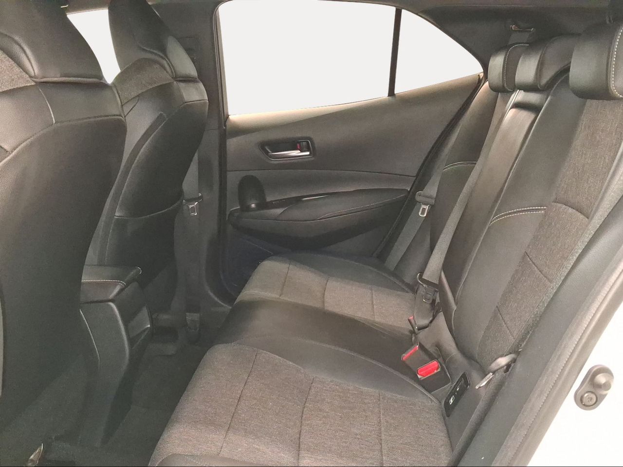 Toyota Corolla 1.8 125H STYLE E-CVT  - Foto 12